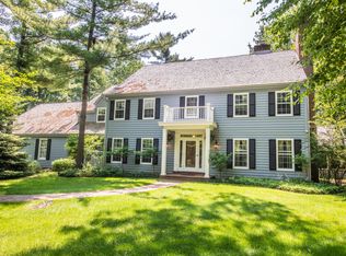 9900 N Corey Ln, Mequon, WI 53092