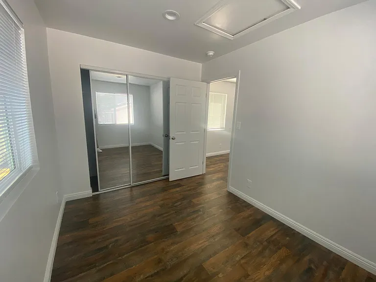 12411 Telfair Ave — Photo 10