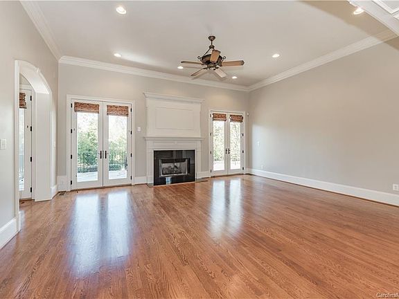3rd image of 509 Wyndham Ln #38