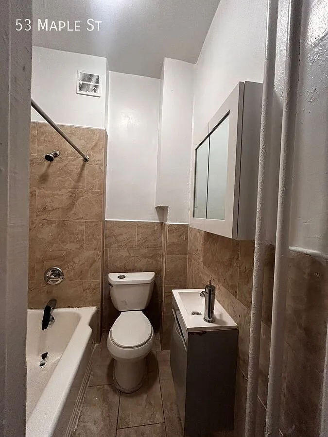 53 Maple St — Photo 4