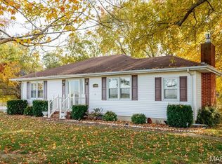 22106 Hammel Rd, Carlyle, IL 62231