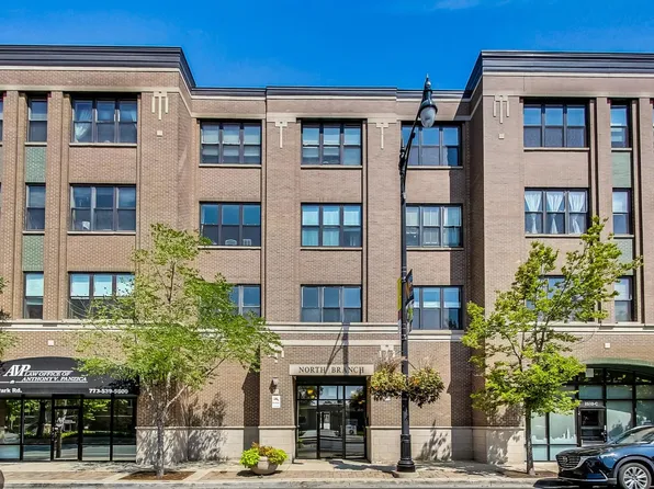 2510 W Irving Park Rd Unit 206, Chicago, IL 60618