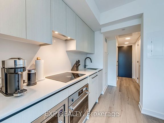5th image of 5 Lakeview Ave #415