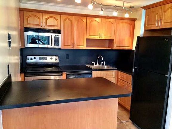 3rd image of 1801 S Treasure Dr APT 317