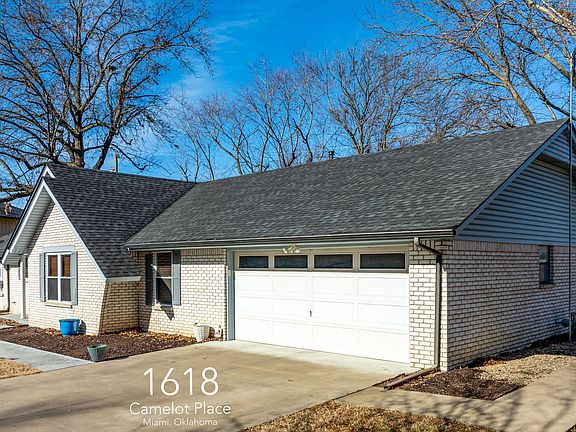 2nd image of 1618 Camelot Pl