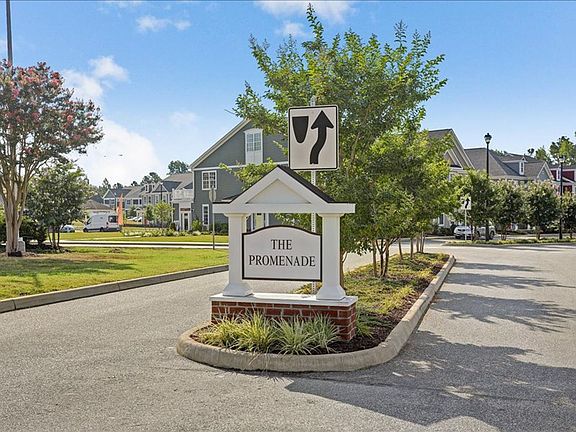 2nd image of 610 Promenade Ln