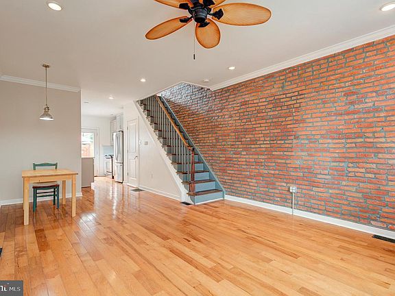 3rd image of 2609 Memphis St