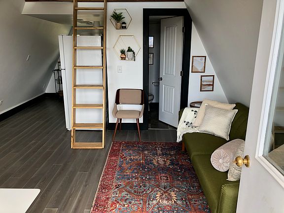 3rd image of 2608 Maurice Ave