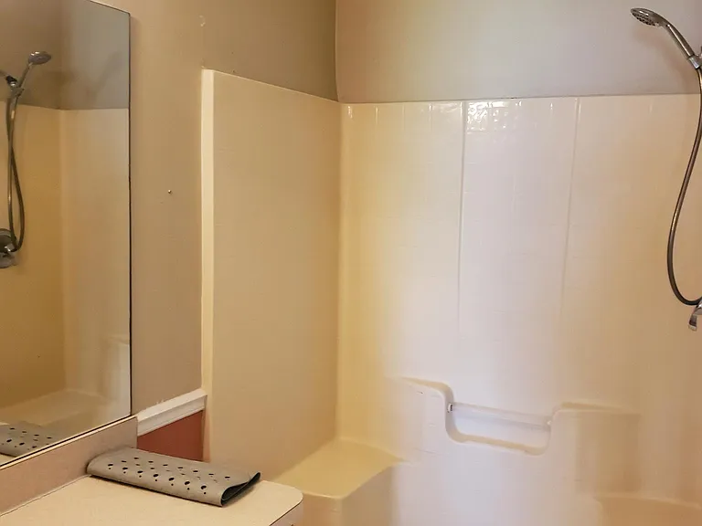816 Mountbatten Ln — Photo 16