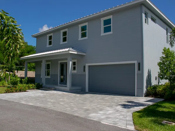1023 NE Orange Avenue, Jensen Beach, FL 34957