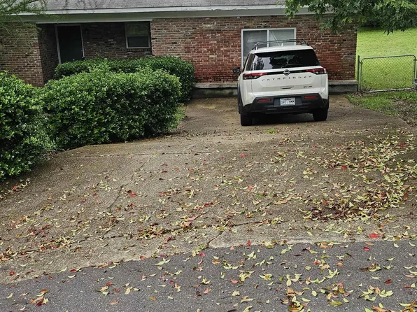 103 Cedarwood Ct, Hot Springs, AR 71901