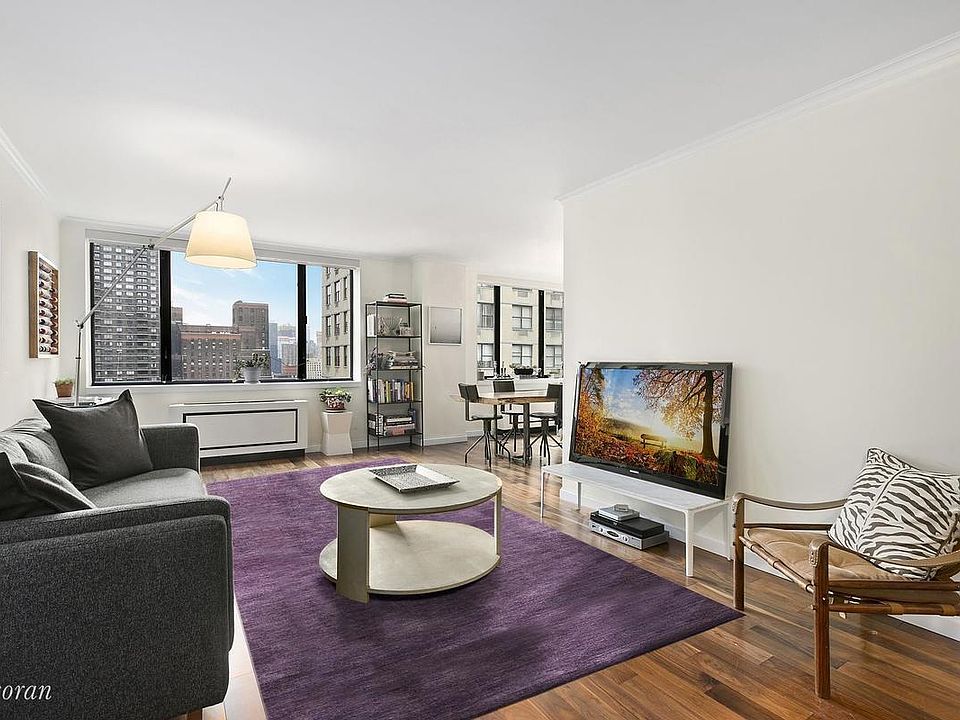 1st image of 30 W 61st St APT 22C