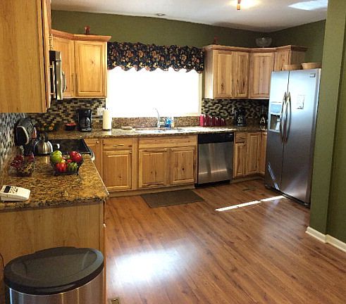 2nd image of 223 Lakeshore Dr