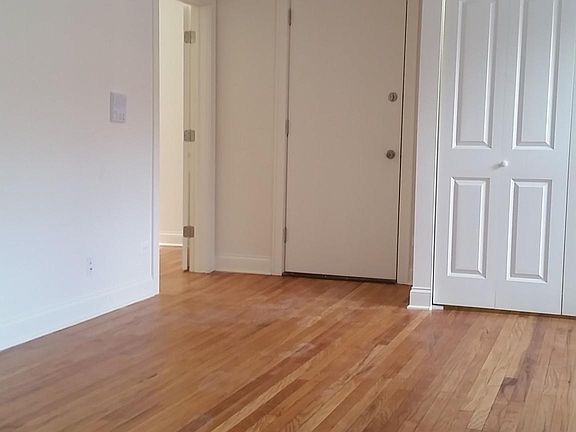 2nd image of 2945 W Fullerton Ave #1