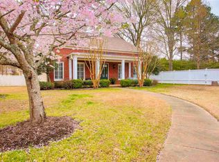 357 S Rowlett St, Collierville, TN 38017