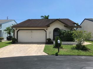 21 Thurlow Dr, Boynton Beach, FL 33426
