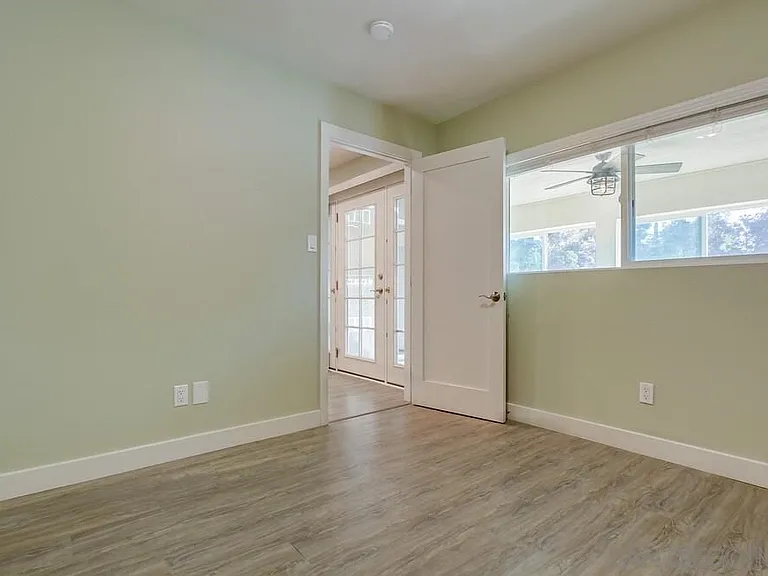 1409 Brookes Ave #B — Photo 9