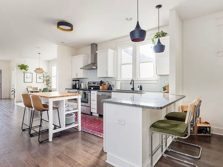 2423A Inga St — Photo 11