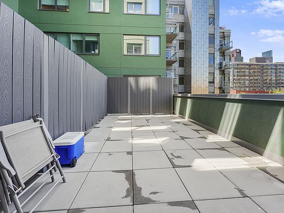 2nd image of 10-25 Jackson Ave #4F