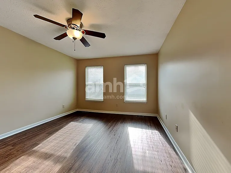 5671 Longbow Dr — Photo 14