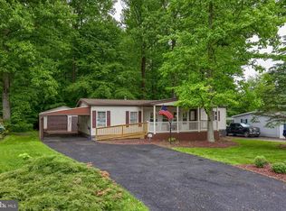 12 Poplar Dr, Manheim, PA 17545