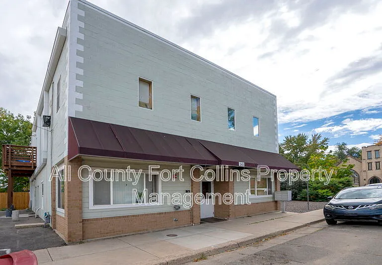 348 N Jefferson Ave #102 — Photo 1