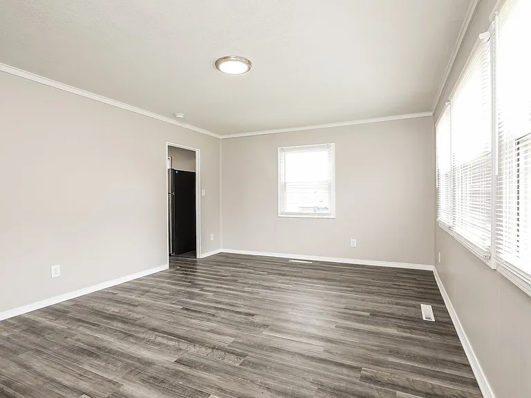 1509456_021_living_room_12887319.jpg