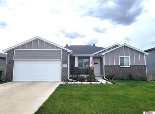 1625 SW Derek Ave, Lincoln, NE 68522