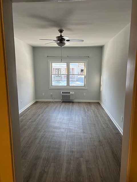 1st image of 8 Vine St #17640568