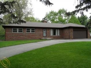 19263 Bainbridge Ave, Livonia, MI 48152