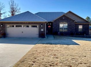 202 Crestwood Ln, Russellville, AR 72802