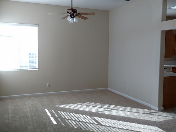 3rd image of 29 Springwood Ct
