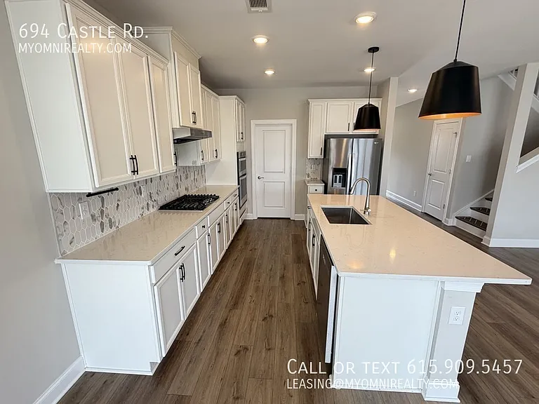 694 Castle Rd — Photo 20