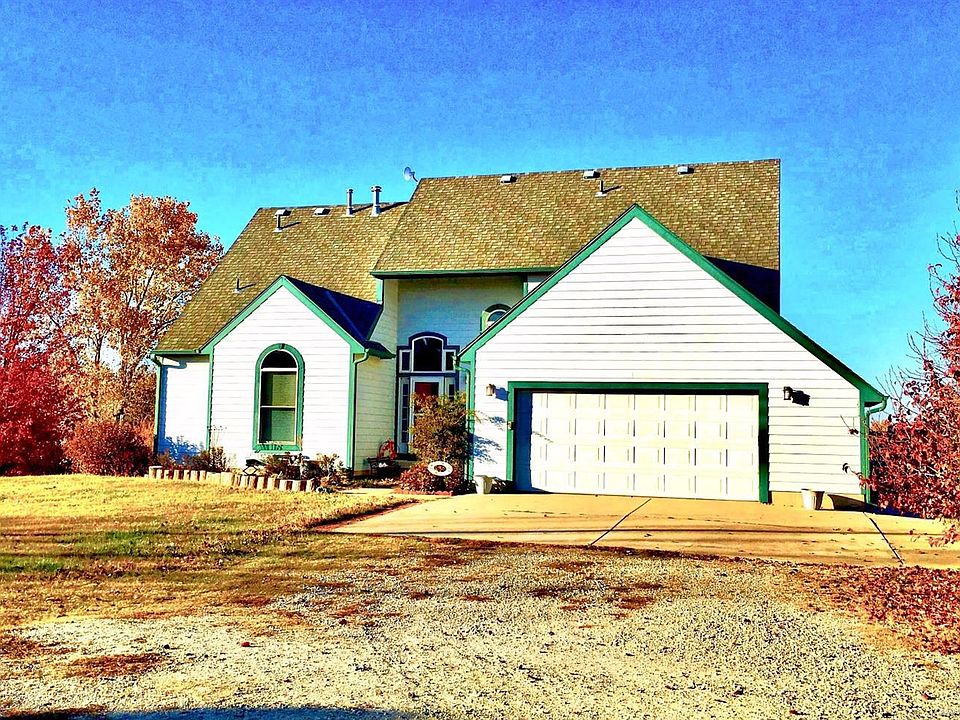 1st image of 308 S Brenda Ln