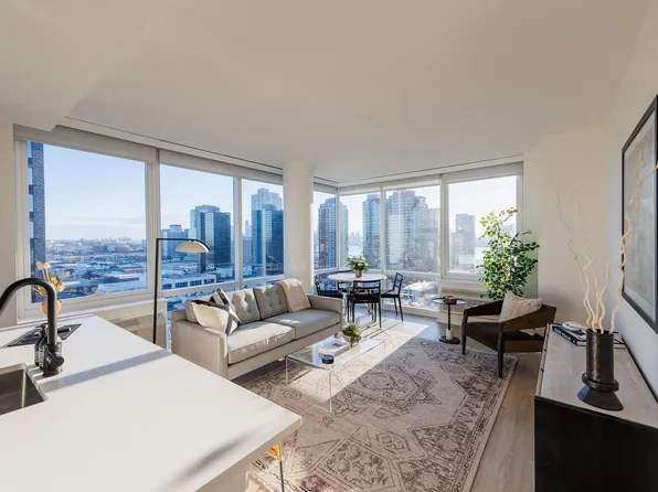 180 Morgan Street image 37 of 140