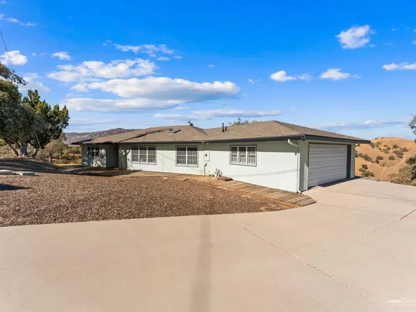 22901 Rim Way, Tehachapi, CA 93561