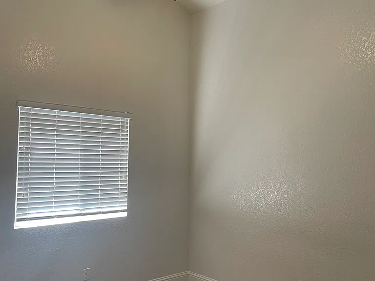 1092 Kirksey Dr — Photo 10