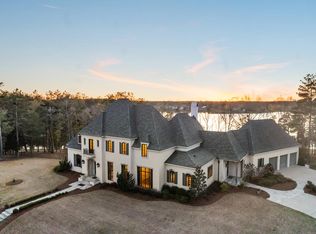1165 E Wellsgate Dr, Oxford, MS 38655