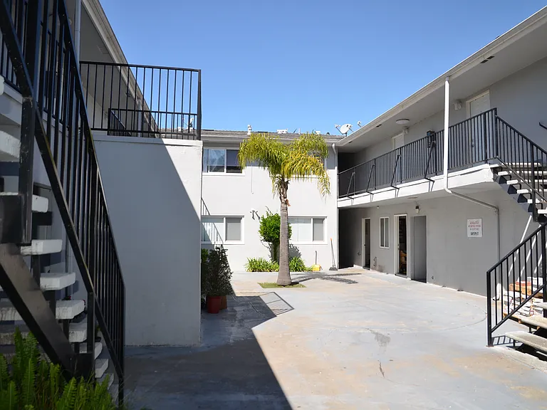 6520 Cervantes Rd. — Photo 6