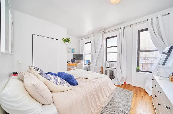 Rented by Living New York | media 12