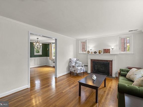 4th image of 636 Overbrook Rd