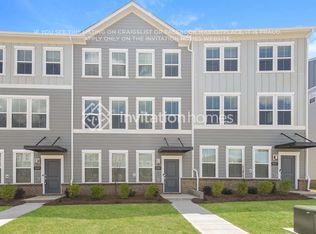 5053 Ragsdale Dr, Charlotte, NC 28269