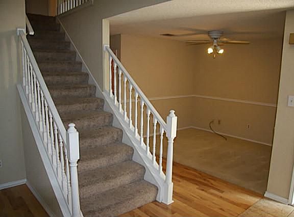 3rd image of 328 Kyle Dr