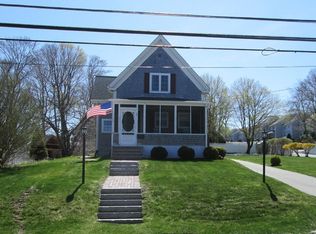 6 Crescent St, Kingston, MA 02364