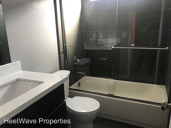 4th image of 4440 Boundary St APT 5
