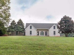 308 St Andrews Cir, Lynchburg, VA 24503