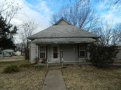423 Indiana St, Winfield, KS, 67156