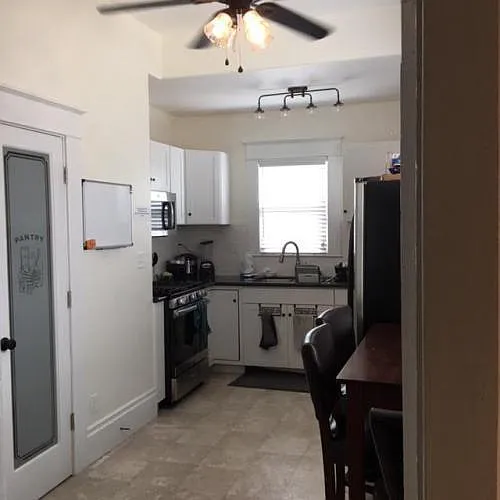 102 W Fulton St #2 — Photo 6
