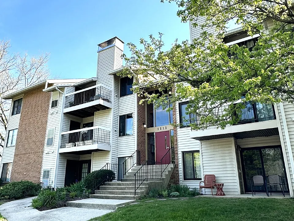 1111 Castle Harbour Way #3C
