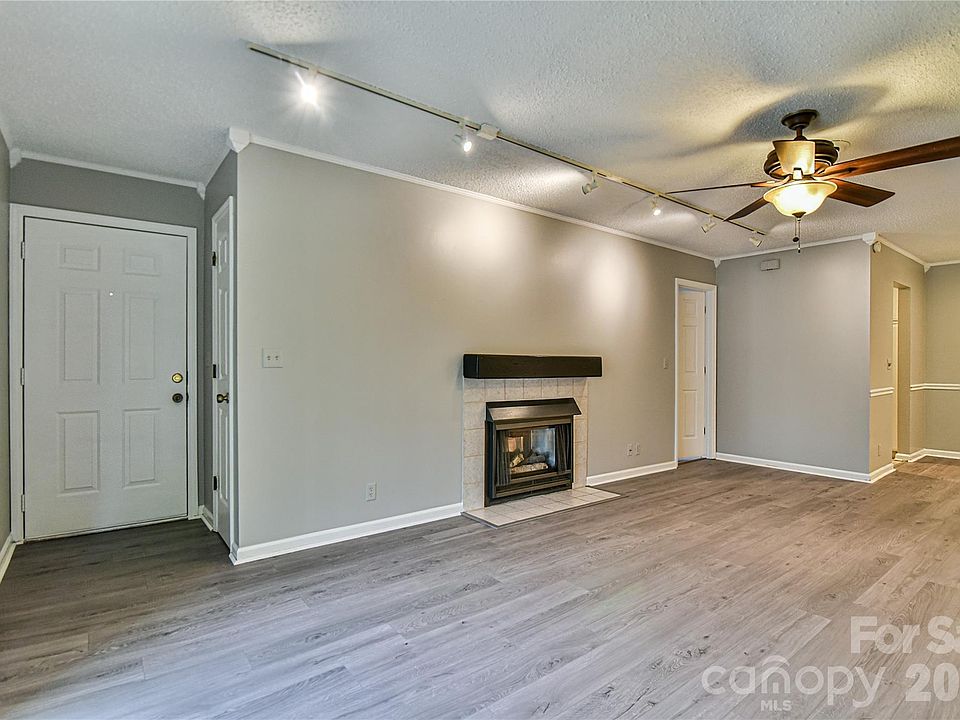 1st image of 110 Heywood Rd APT 8D